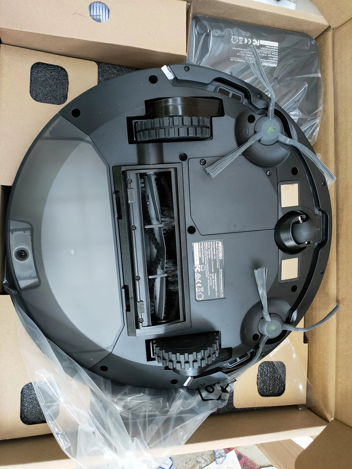 Pre-Owned Black Wi-Fi Connected Robotic Vacuum W605619