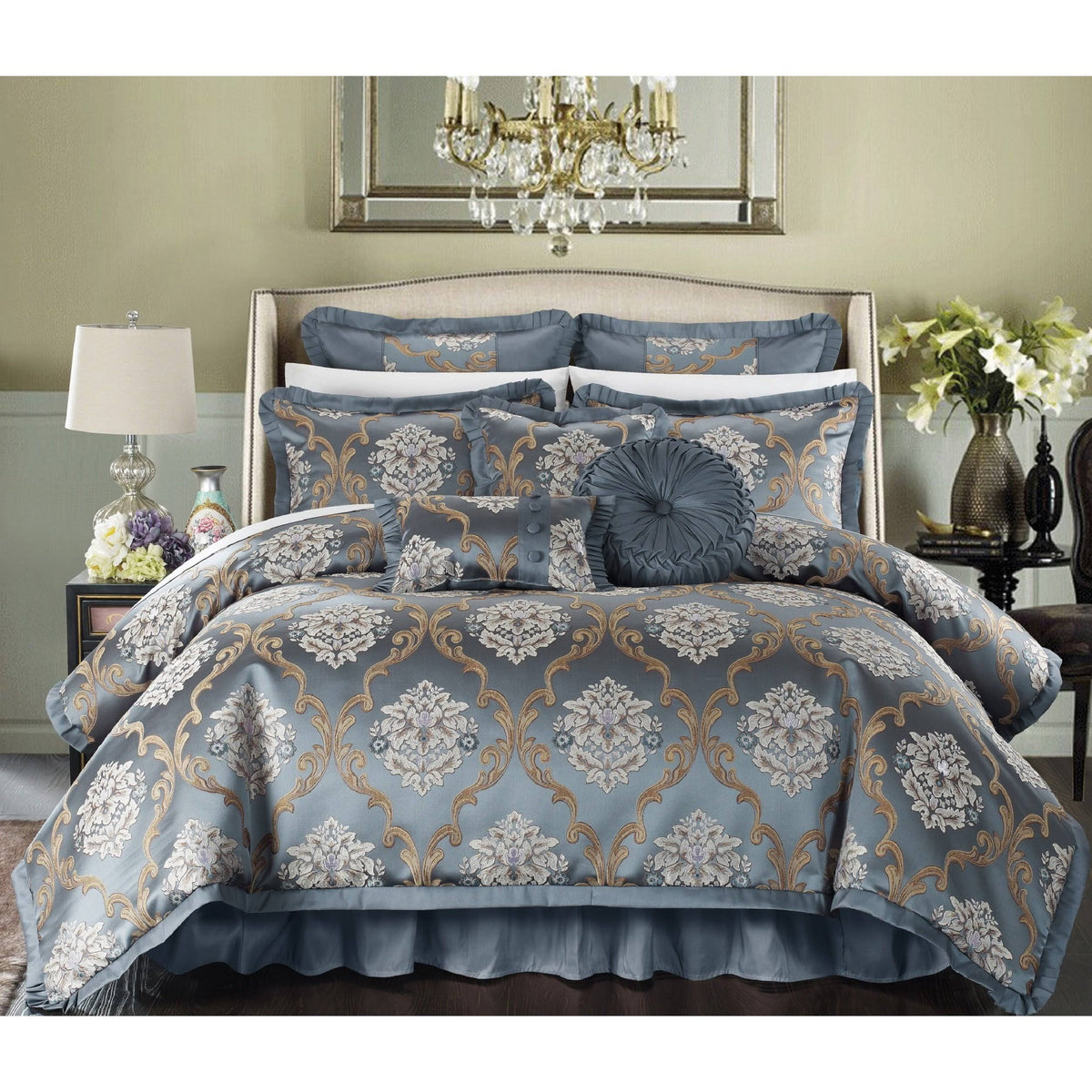 Blue Queen 9-Piece Comforter Set B89513