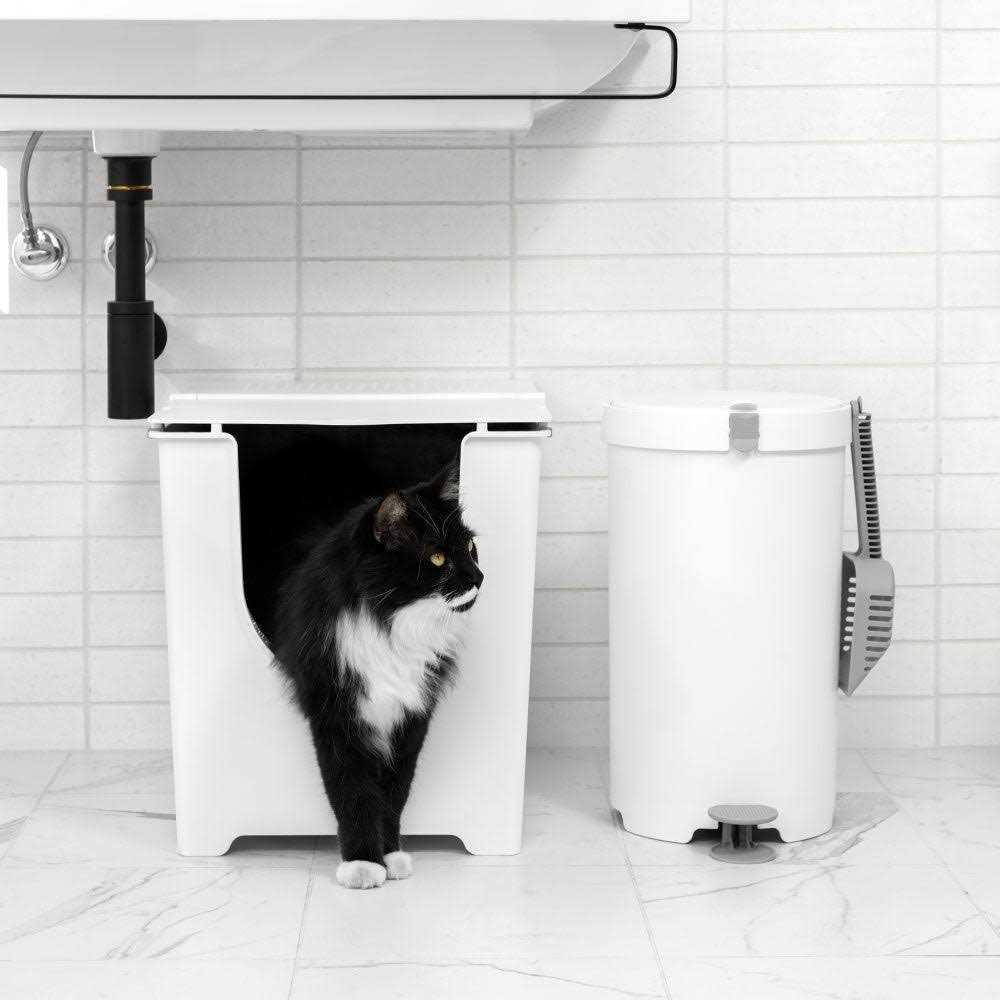 Flip Litter Box with Scoop and Reusable Liner Q789